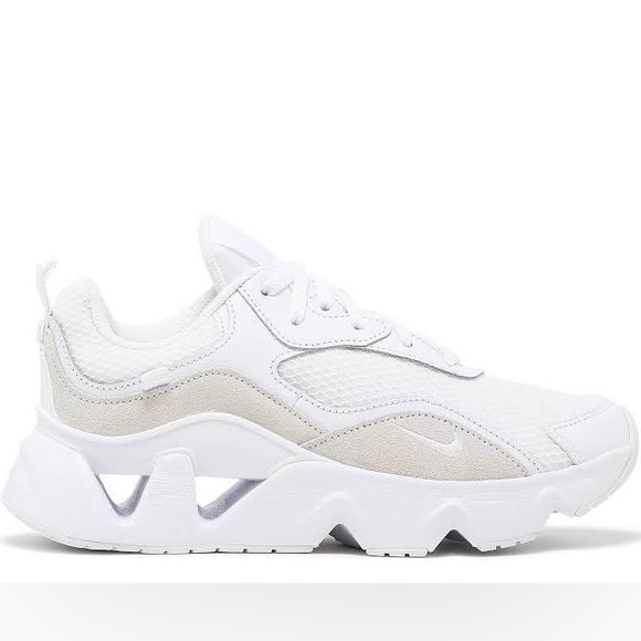 Nike Shoes - Nike RYZ 365 size 6